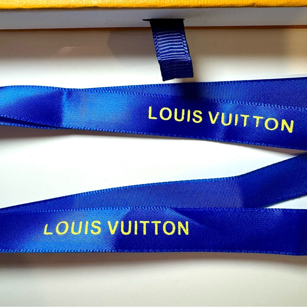 Louis Vuitton Signature Empty Jewelry Box With Ribbon - Picture 2 of 8